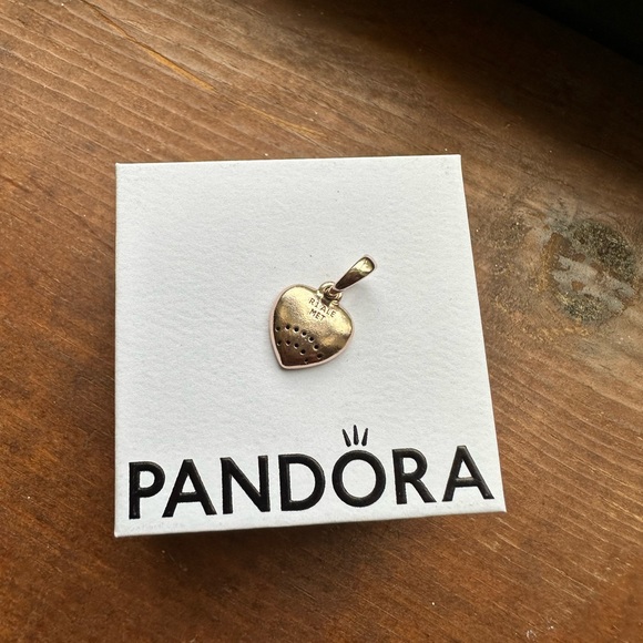PANDORA Rose Heart Fan Charm (Retired) - Picture 3 of 3